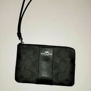 Ladies coach wristlet
